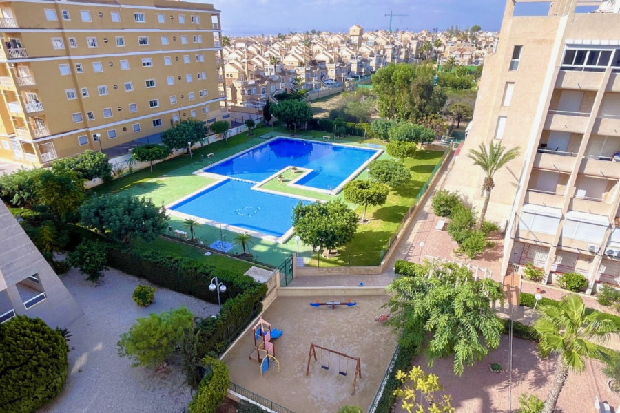 Resale - Apartamento/Bungalow - Torrevieja  - La Mata