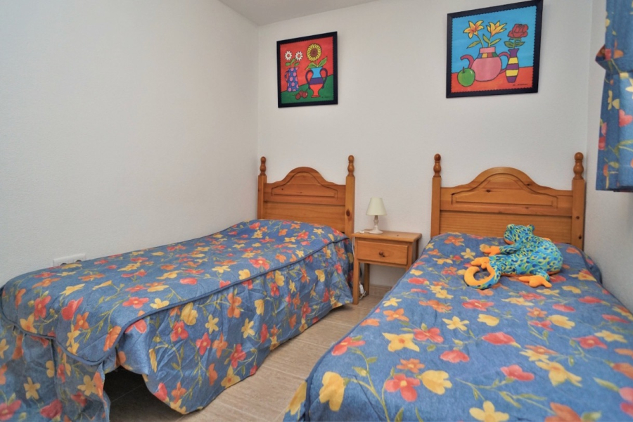 Resale - Apartamento/Bungalow - Torrevieja  - Centro