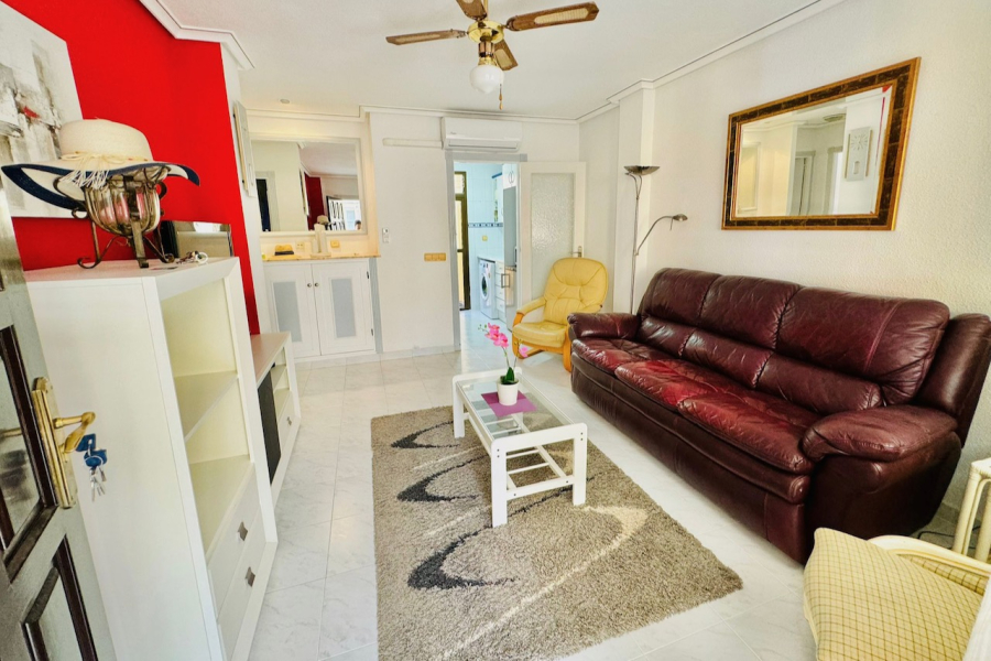 Resale - Apartment/Bungalow - Torrevieja  - La Veleta