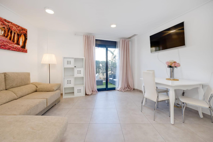 Resale - Apartment/Bungalow - Torrevieja  - La Mata