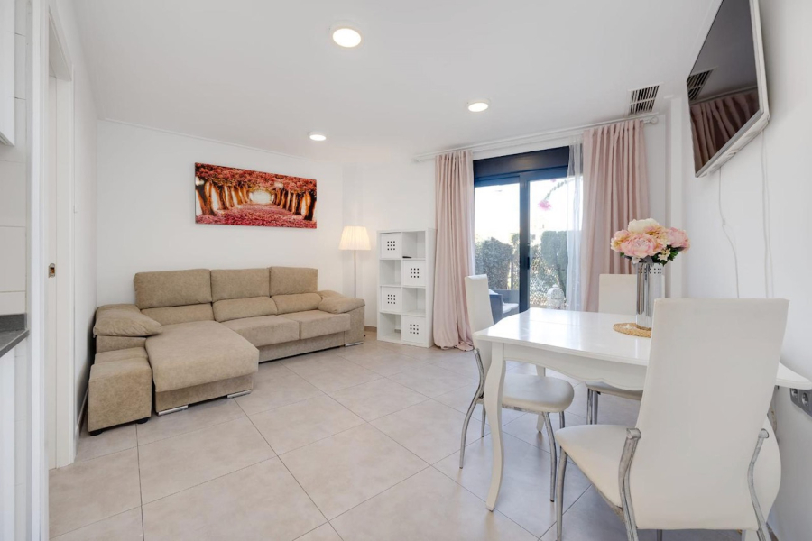 Resale - Apartment/Bungalow - Torrevieja  - La Mata