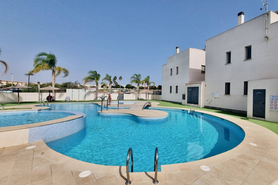 Resale - Apartamento/Bungalow - Torrevieja  - Aguas Nuevas