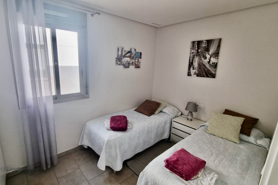 Resale - Apartamento/Bungalow - Torrevieja  - Aguas Nuevas