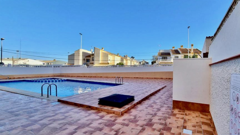 Apartment/Bungalow - Resale - Torrevieja  - Nueva Torrevieja