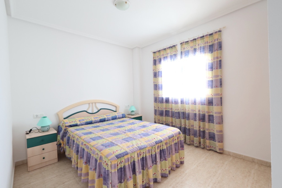 Resale - Apartamento/Bungalow - Torrevieja  - La Mata