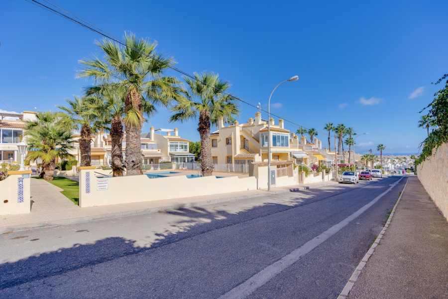 Resale - Apartamento/Bungalow - Orihuela Costa - Villamartin