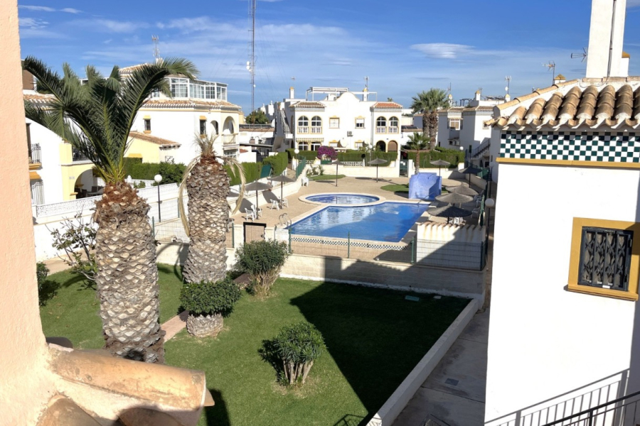 Resale - Lägenhet / Bungalow  - Torrevieja  - Aguas Nuevas