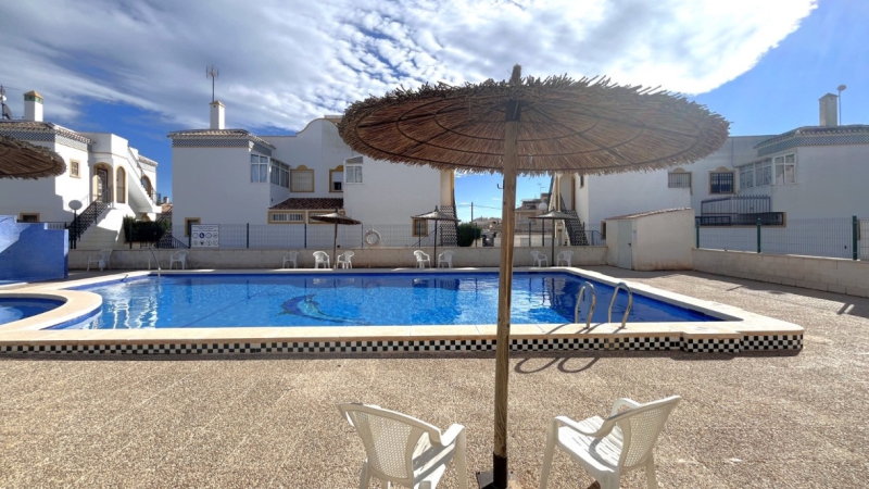 Lägenhet / Bungalow  - Resale - Torrevieja  - Aguas Nuevas