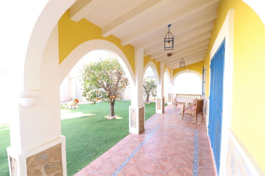 Resale - Villa - Orihuela Costa - Villamartin