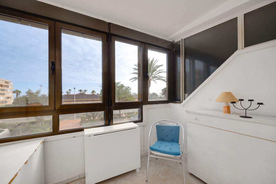 Resale - Lägenhet / Bungalow  - Torrevieja  - Cabo Cervera