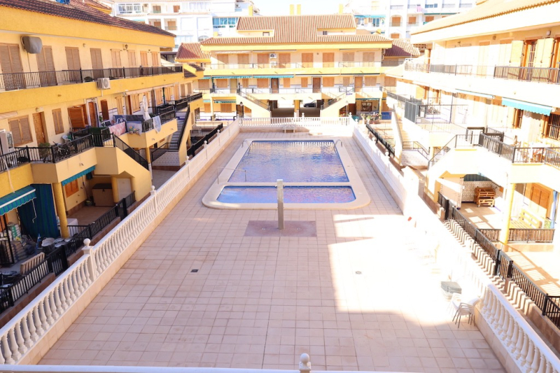 Lägenhet / Bungalow  - Resale - Torrevieja  - La Mata