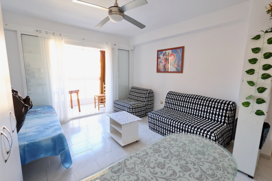 Resale - Lägenhet / Bungalow  - Torrevieja  - La Mata