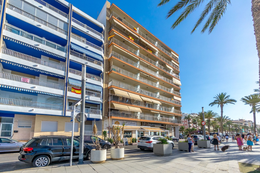 Resale - Apartamento/Bungalow - Torrevieja  - Playa del Cura