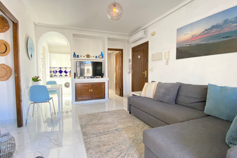 Resale - Lägenhet / Bungalow  - Torrevieja  - Molino Blanco