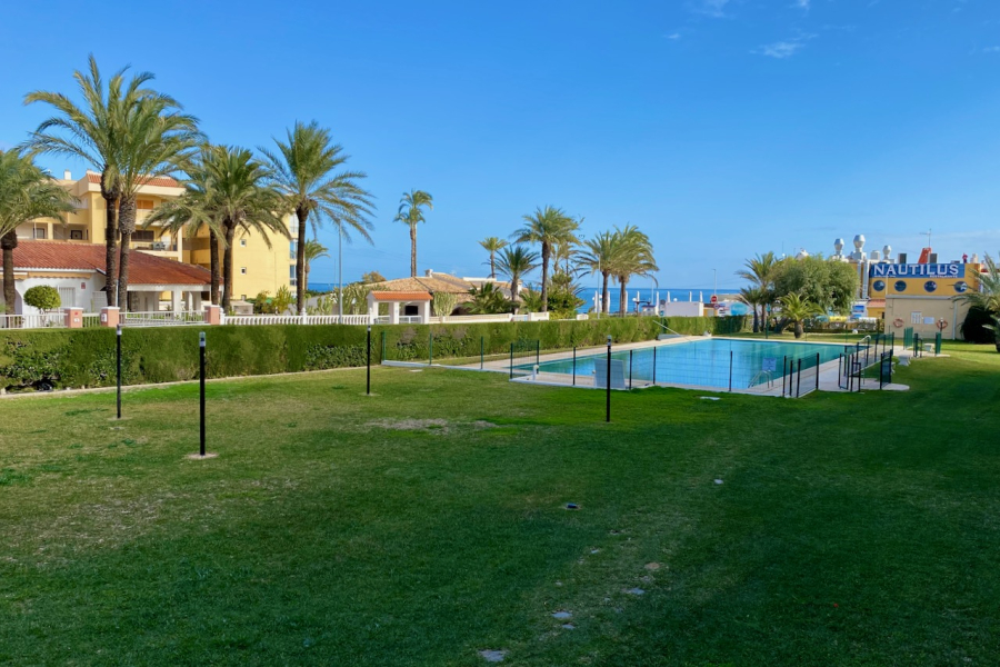 Resale - Apartment/Bungalow - Orihuela Costa - Punta Prima