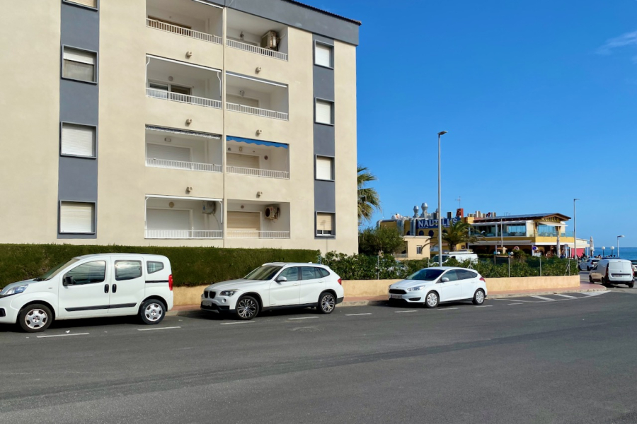 Resale - Apartment/Bungalow - Orihuela Costa - Punta Prima