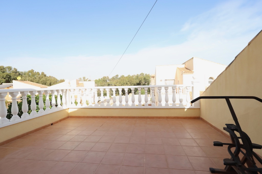 Resale - Villa / Semi detached - Orihuela Costa - Playa Flamenca