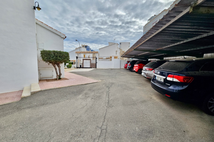 Resale - Radhus / Duplex - Torrevieja  - La Mata