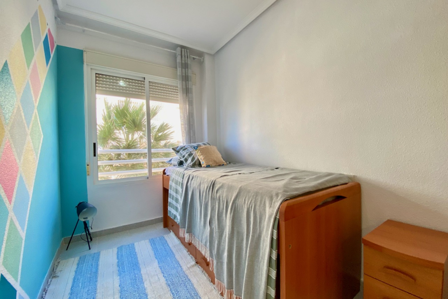 Resale - Lägenhet / Bungalow  - Torrevieja  - La Mata