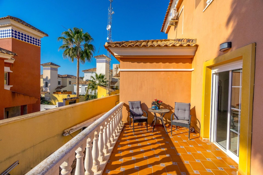 Resale - Villa / Semi detached - Orihuela Costa - Las Filipinas