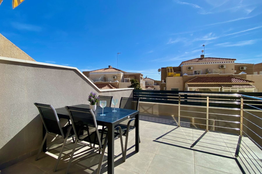 Resale - Apartment/Bungalow - Torrevieja  - Aguas Nuevas