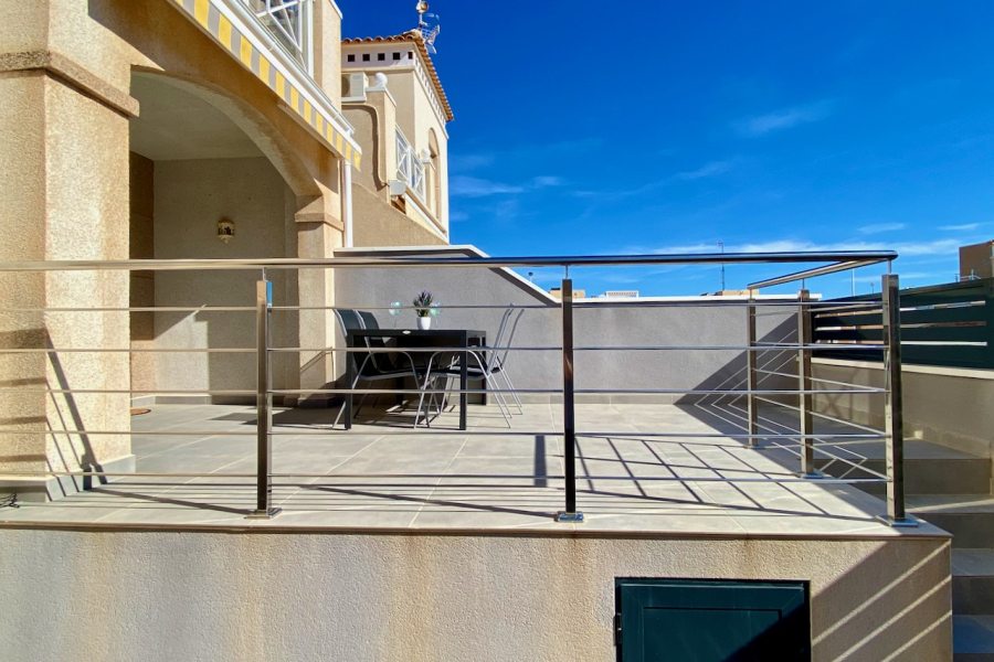 Resale - Apartment/Bungalow - Torrevieja  - Aguas Nuevas