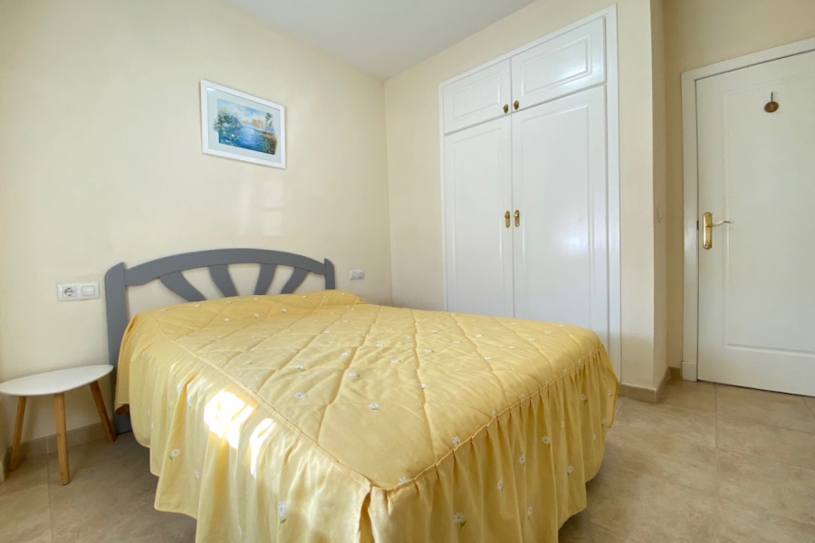 Resale - Apartment/Bungalow - Torrevieja  - Aguas Nuevas