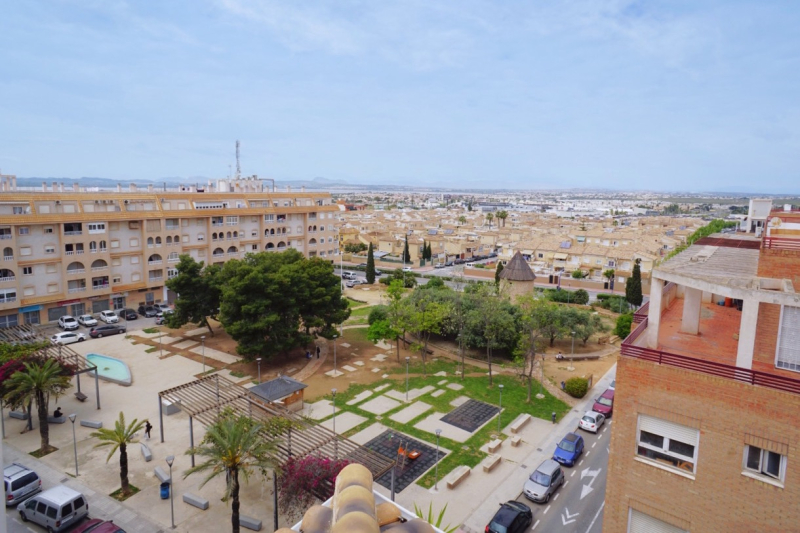 Apartment/Bungalow - Resale - Torrevieja  - Center