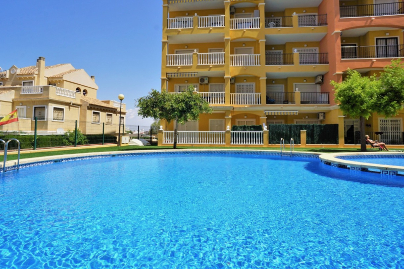 Apartment/Bungalow - Resale - Torrevieja  - Torre del Moro