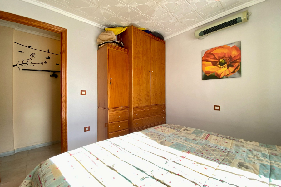 Resale - Lägenhet / Bungalow  - Torrevieja  - Cabo Cervera