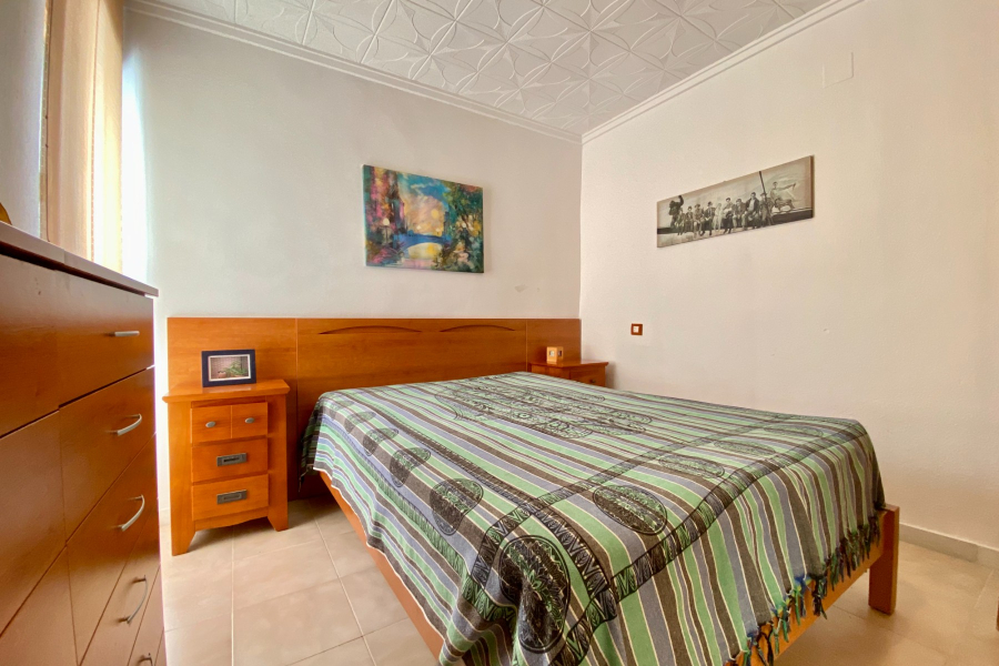 Resale - Lägenhet / Bungalow  - Torrevieja  - Cabo Cervera