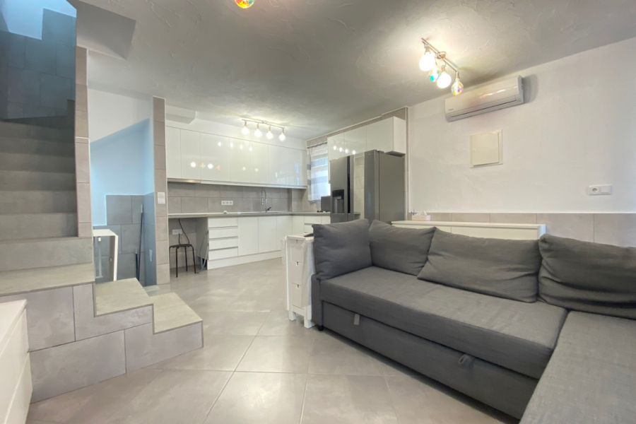 Resale - Radhus / Duplex - Torrevieja  - La Mata