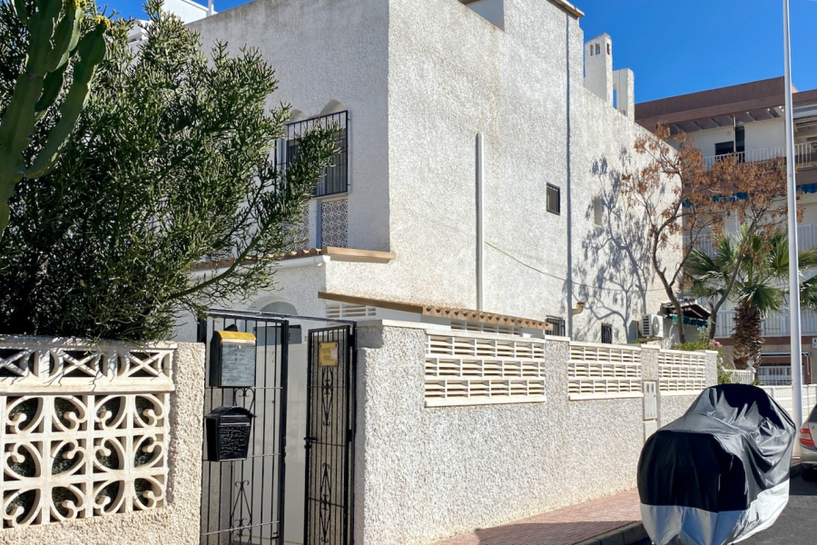 Resale - Radhus / Duplex - Torrevieja  - La Mata