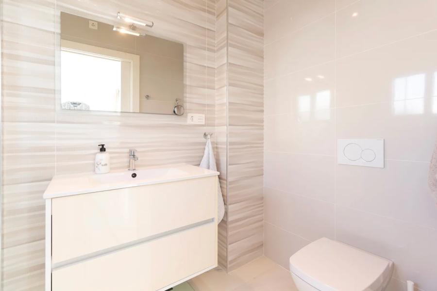 Resale - Villa / Semi detached - Torrevieja  - Torre del Moro