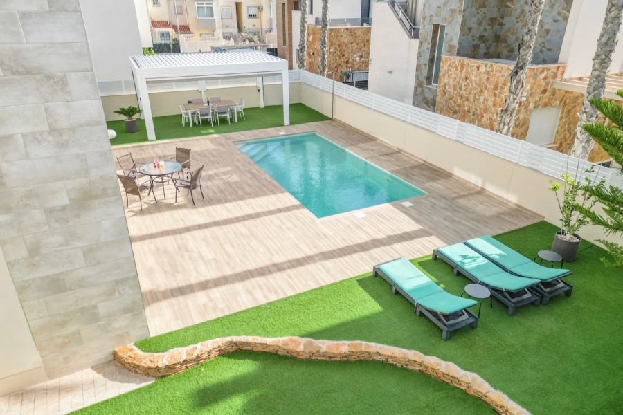 Resale - Villa / Semi detached - Torrevieja  - Torre del Moro
