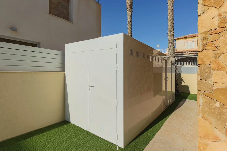 Resale - Villa / Semi detached - Torrevieja  - Torre del Moro