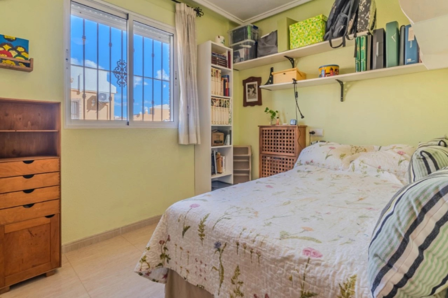 Resale - Townhouse / Duplex - Ciudad Quesada