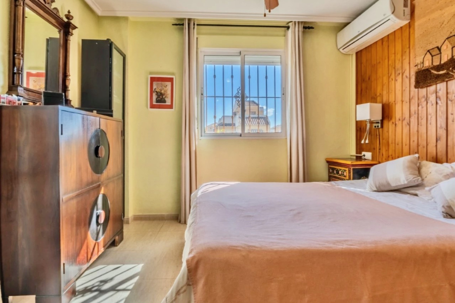 Resale - Townhouse / Duplex - Ciudad Quesada