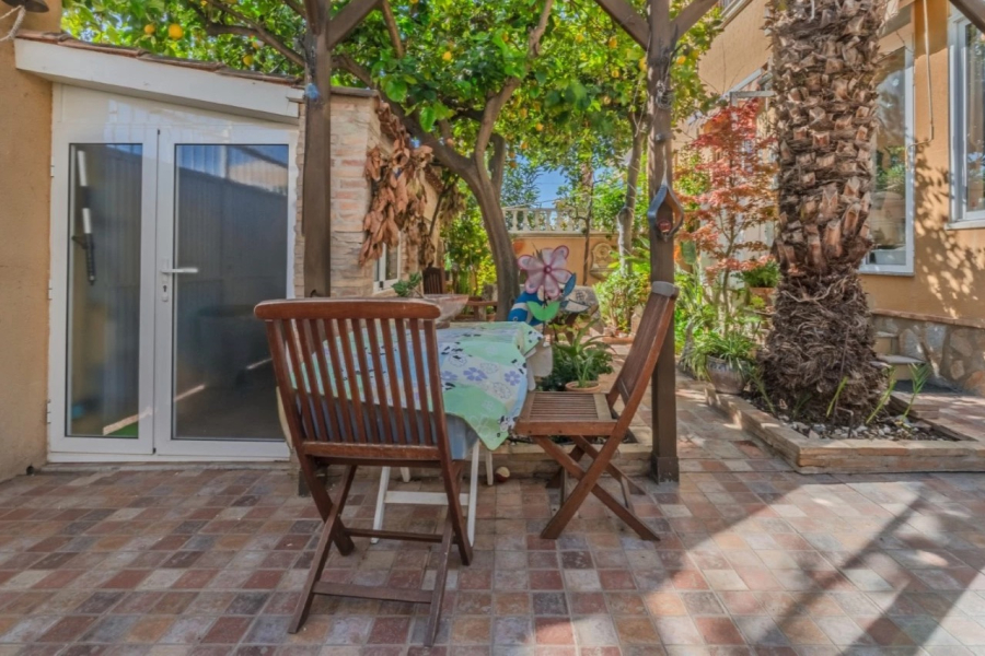 Resale - Townhouse / Duplex - Ciudad Quesada