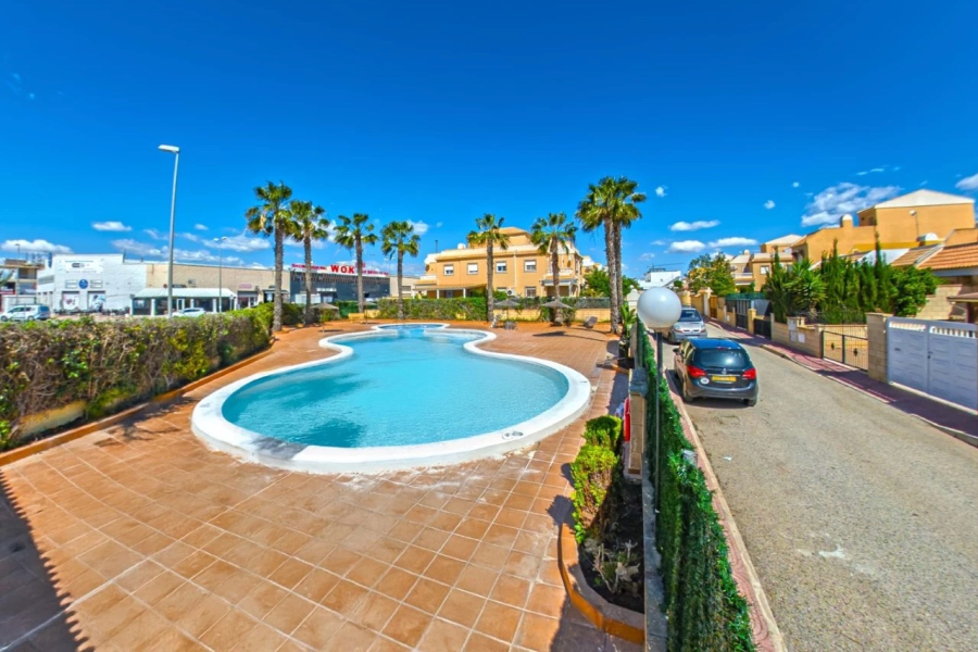 Resale - Townhouse / Duplex - Ciudad Quesada