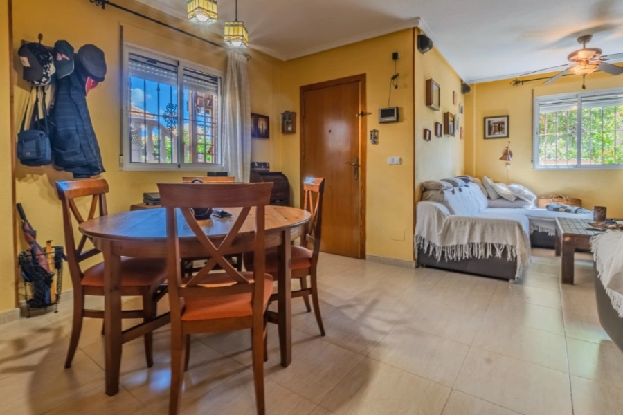 Resale - Townhouse / Duplex - Ciudad Quesada