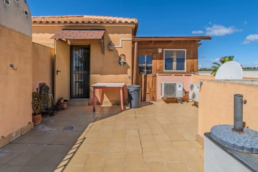 Resale - Townhouse / Duplex - Ciudad Quesada
