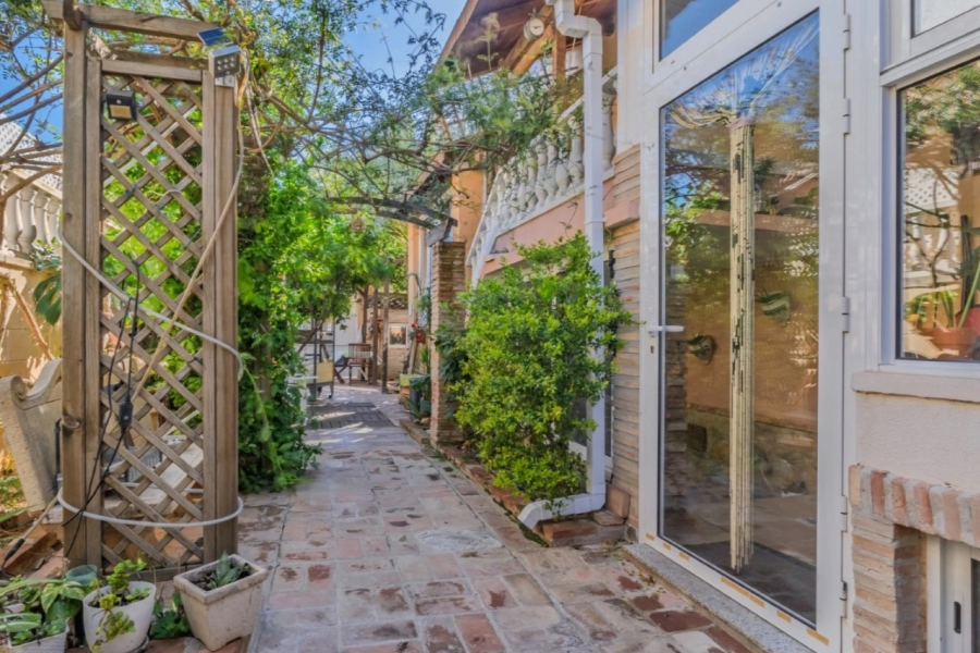 Resale - Townhouse / Duplex - Ciudad Quesada