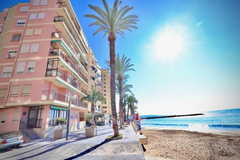 Apartment/Bungalow - Resale - Torrevieja  - Playa del Cura