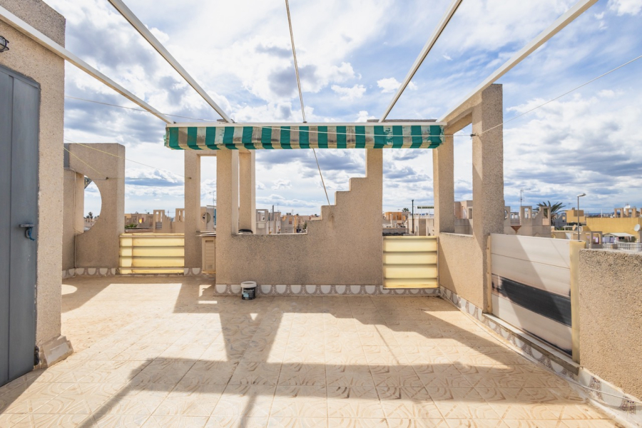 Resale - Villa / Semi detached - Torrevieja  - La Torreta