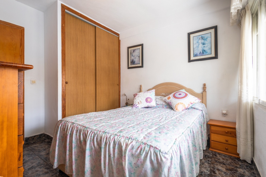 Resale - Villa / Semi detached - Torrevieja  - La Torreta