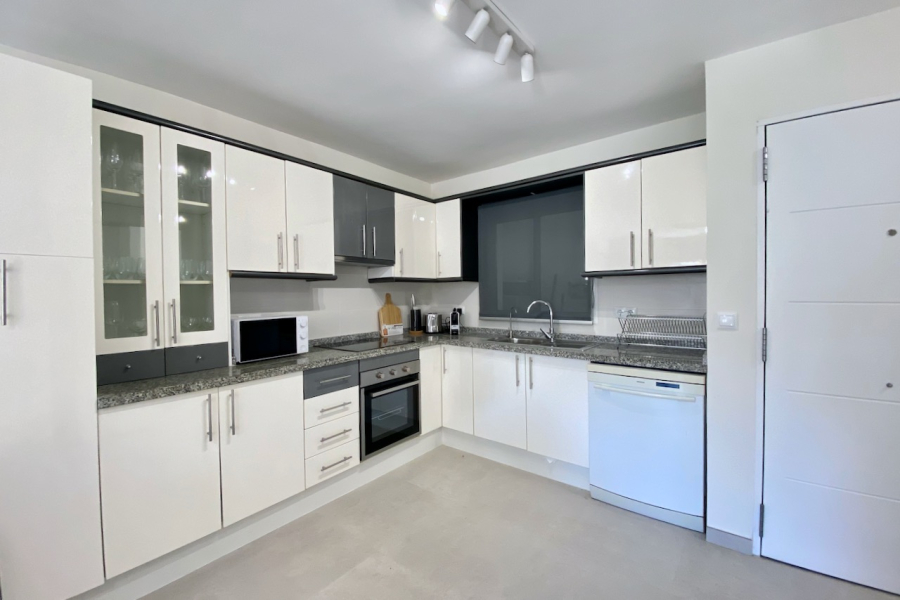Resale - Townhouse / Duplex - Orihuela Costa - Playa Flamenca