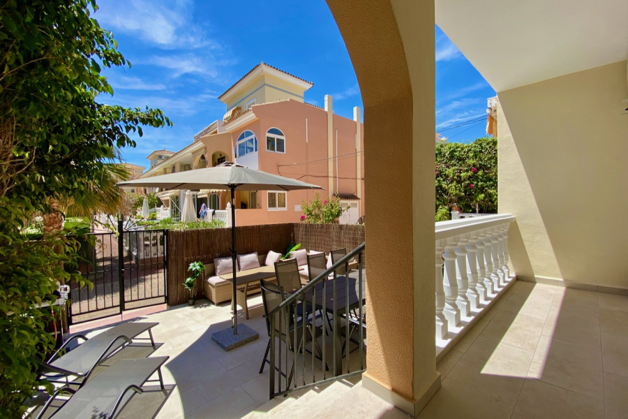 Resale - Townhouse / Duplex - Orihuela Costa - Playa Flamenca