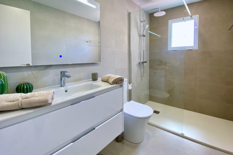 Resale - Townhouse / Duplex - Orihuela Costa - Playa Flamenca