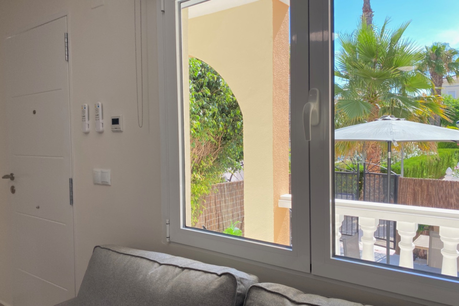 Resale - Townhouse / Duplex - Orihuela Costa - Playa Flamenca